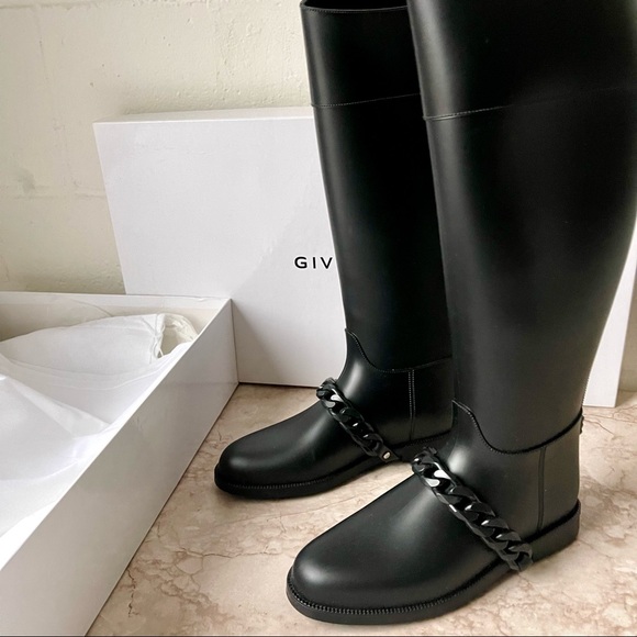 Givenchy Eva Chain Rain Boots - Picture 5 of 9